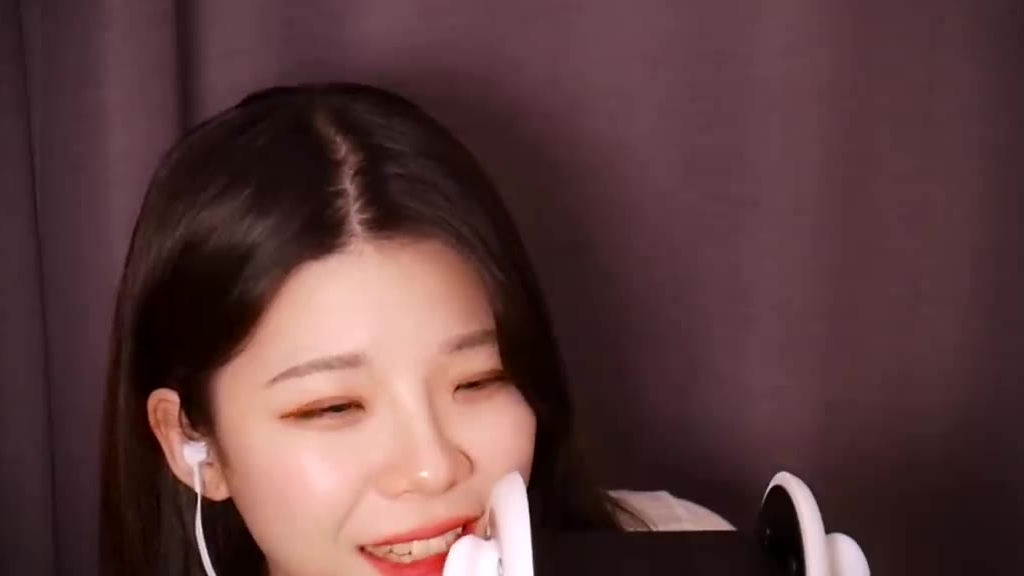 yeonchu-小姐姐吃糖果的咀嚼音